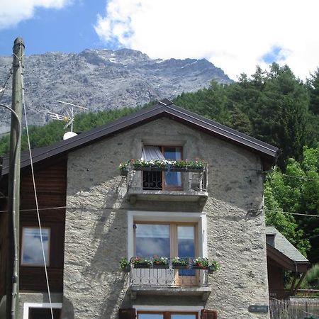 Al Bait De Gio Apartment Bormio Phòng bức ảnh