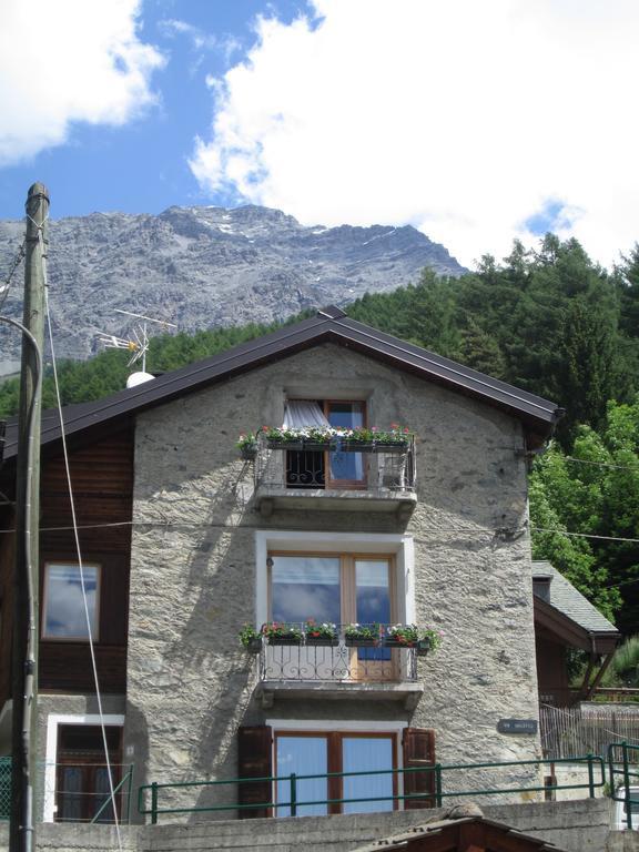 Al Bait De Gio Apartment Bormio Phòng bức ảnh